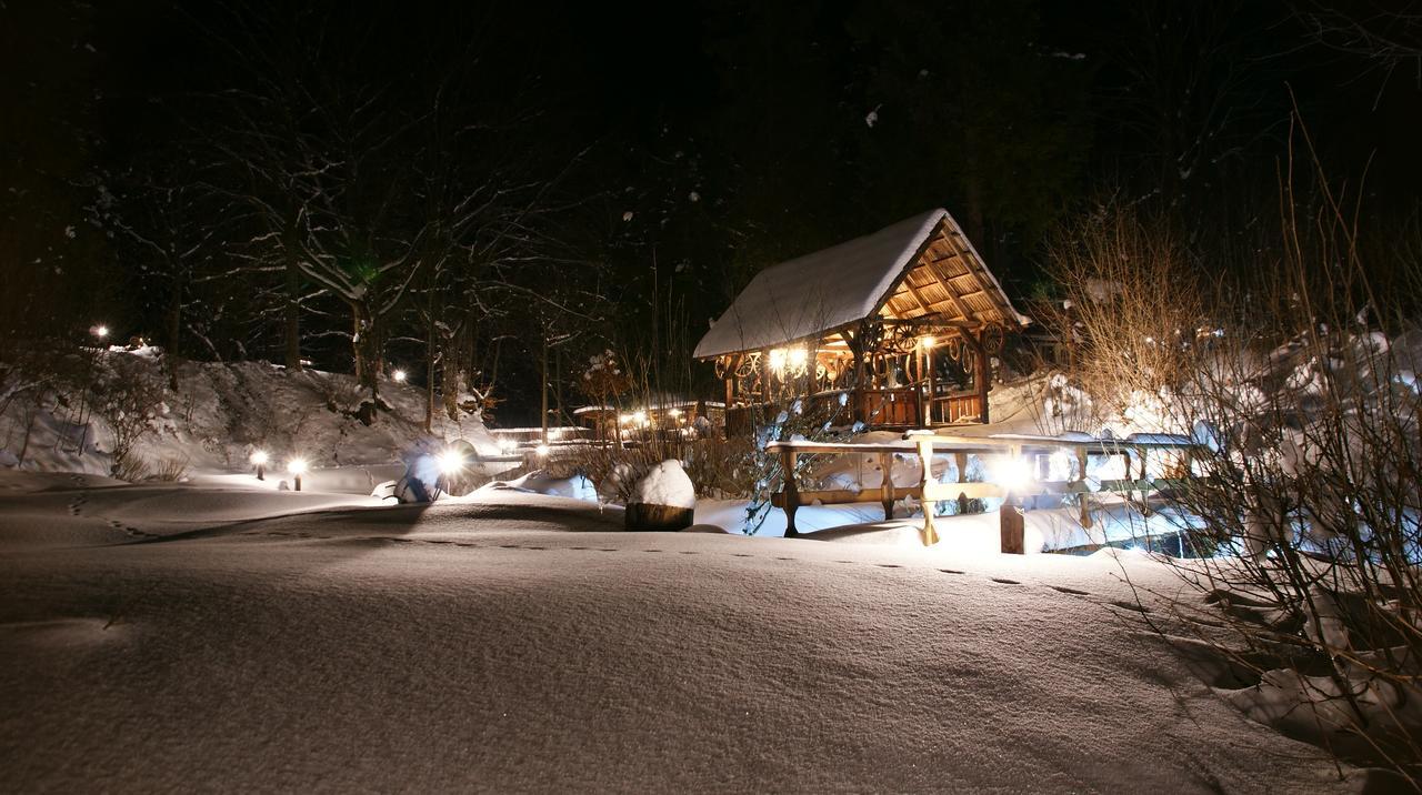 치스나 Karczma Brzeziniak B&B 외부 사진